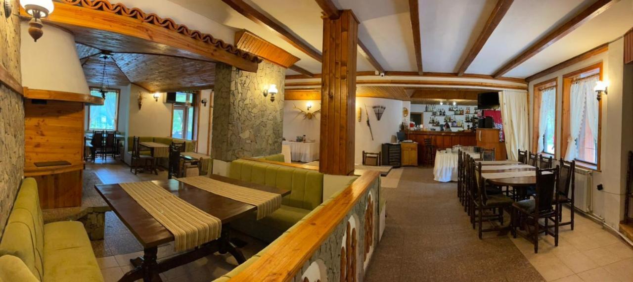 Hotel Paradise Place Kalofer Ngoại thất bức ảnh