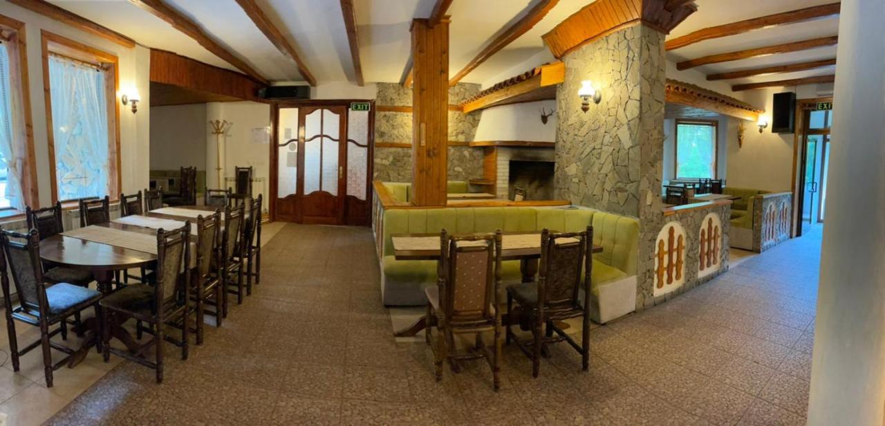 Hotel Paradise Place Kalofer Ngoại thất bức ảnh